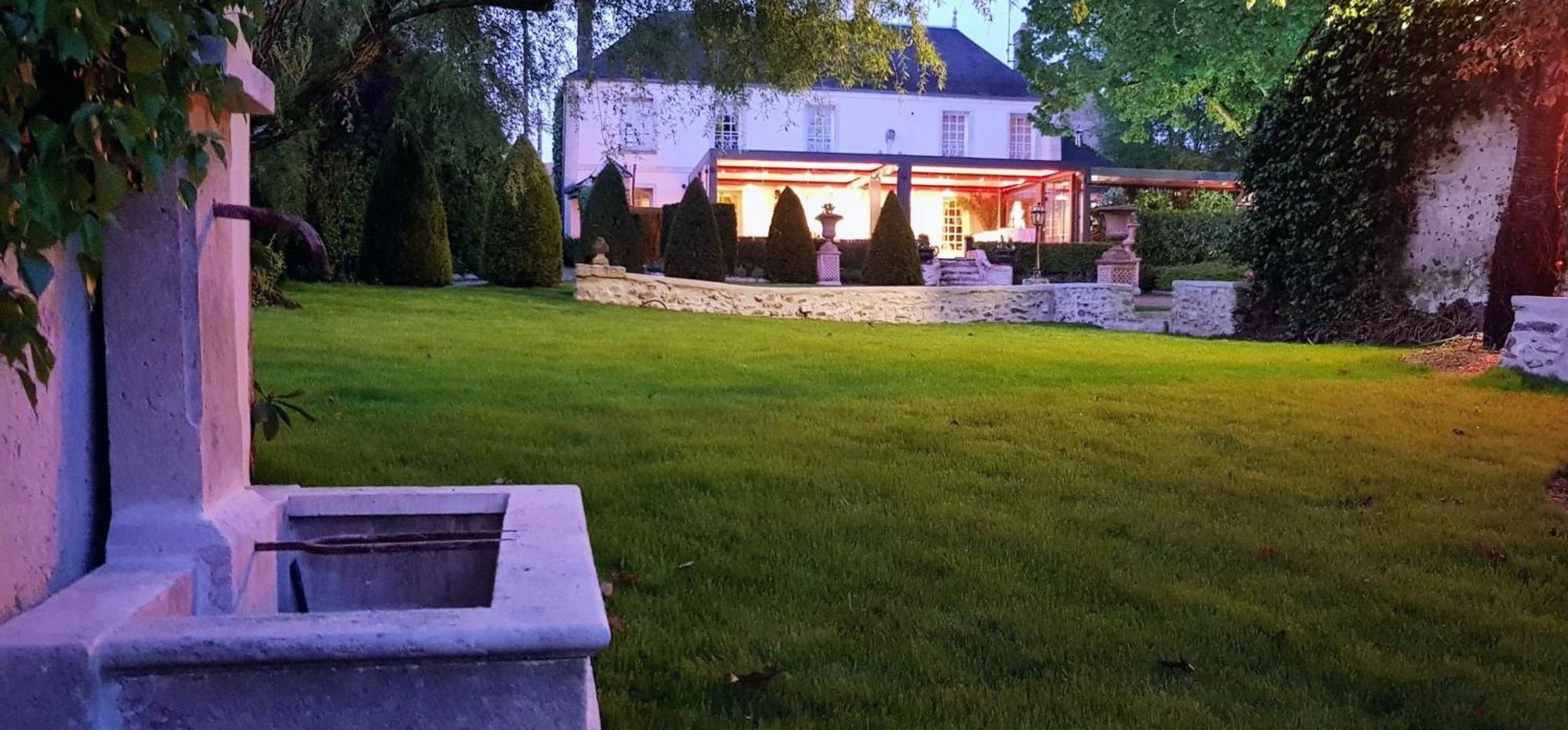 Domaine Des Clos Vallees Longnes Bagian luar foto
